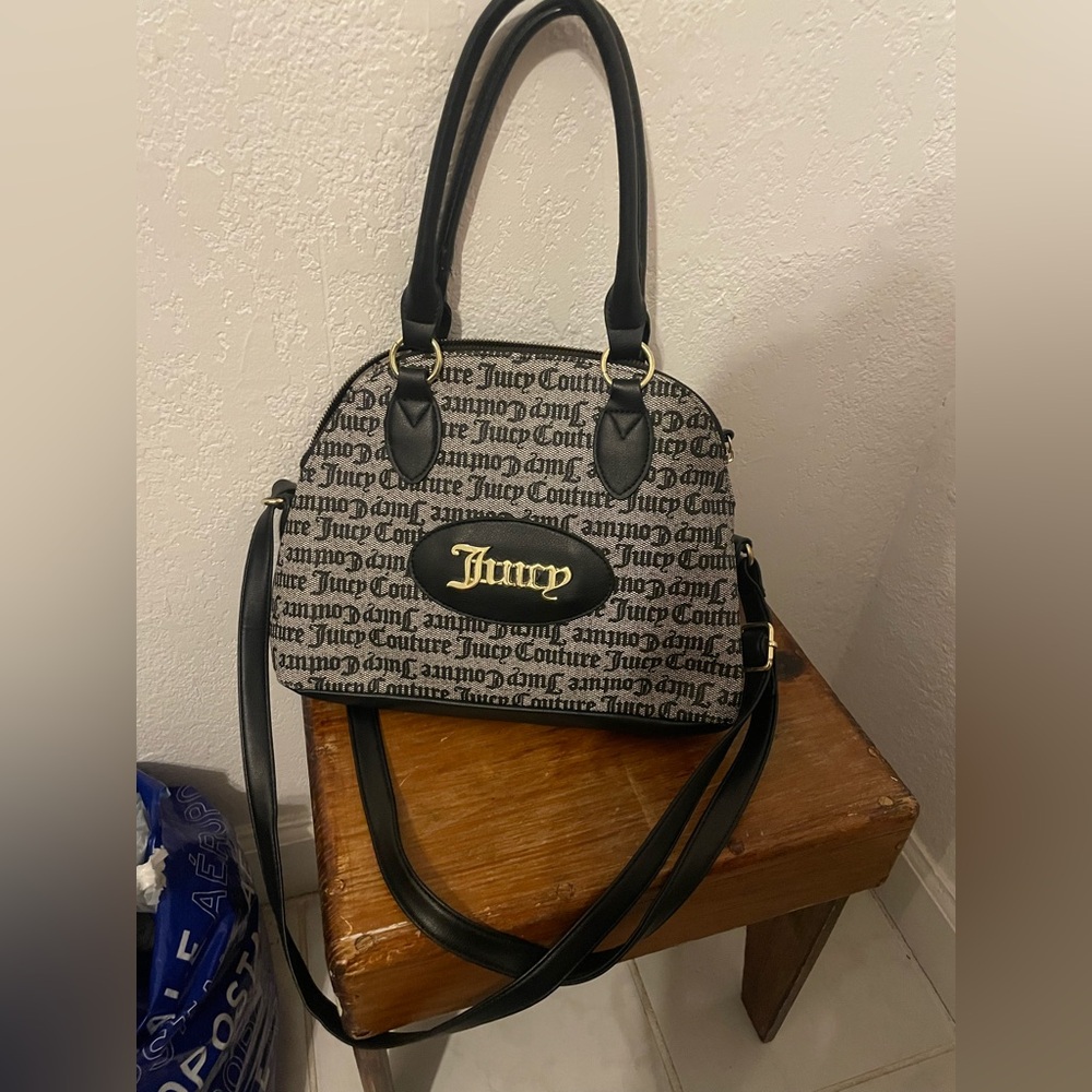Juicy couture gray graphic logo print purse